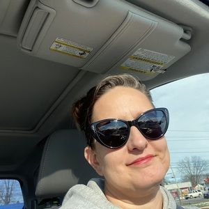 Meet your Posher, Melina